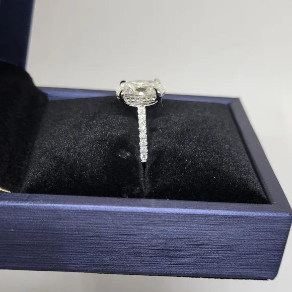 New 3ct IGI Certified Lab Grown Diamond Ring, 14K White Gold. - Picture 8 of 13